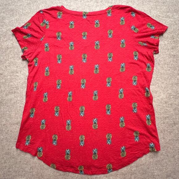Torrid Classic Fit Pineapple Pocket V-Neck Tee Red Size 0 - Picture 2 of 7